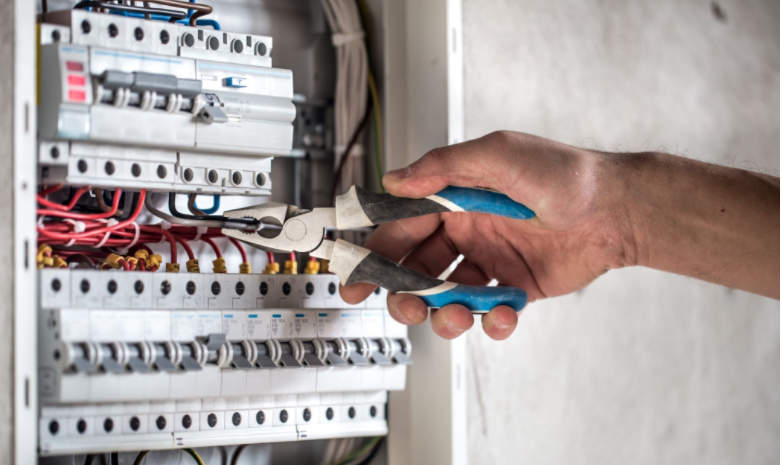 Common Causes Of Electrical Humming Or Buzzing In Your Wall