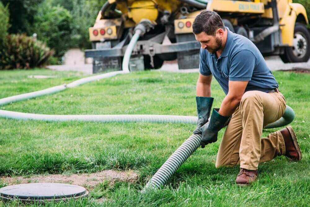 How To Fix A Leaking Septic Tank?