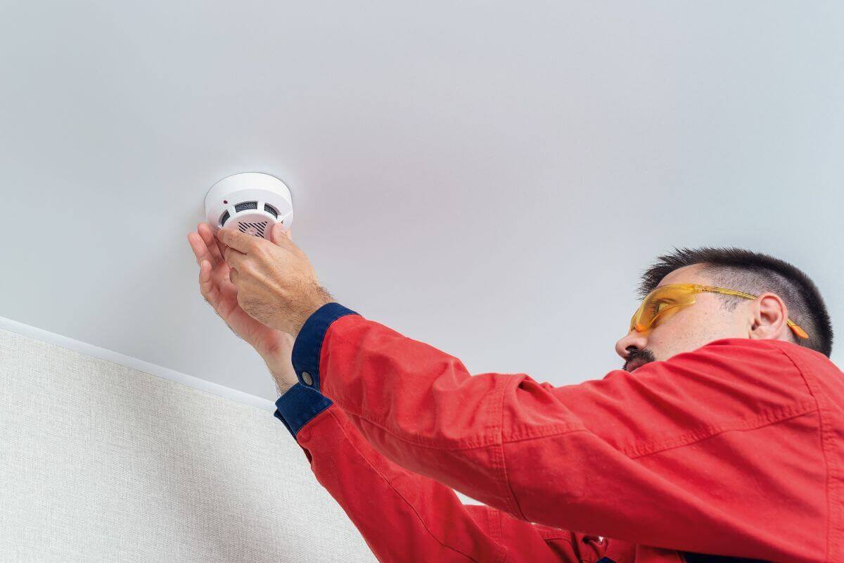 Elevate Your Home Safety With The Best Smoke And CO Detector Service Provider