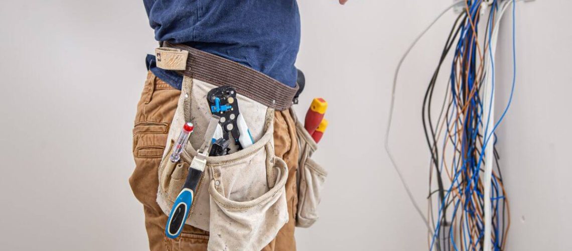 Essential Electrical Safety for DIY Troubleshooters